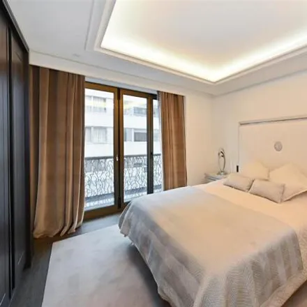 Image 4 - Clarges Mayfair, Piccadilly, London, W1J 8HY, United Kingdom - Apartment for rent