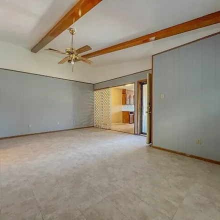 Image 5 - St Benedict's Chapel, 28th Street, Lubbock, TX 79411, USA - House for sale