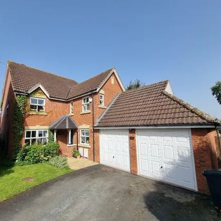 Buy this 5 bed house on Godiva Road in Leominster, HR6 8UQ