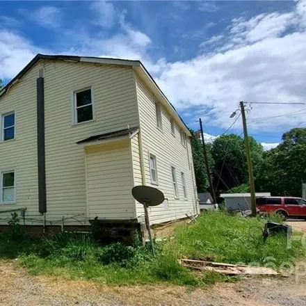 Image 3 - 200 Beam Street, Gastonia, NC 28052, USA - Duplex for sale