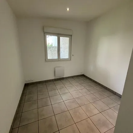 Image 6 - 150 Rue Faventines, 26000 Valence, France - Apartment for rent
