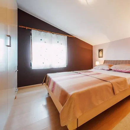 Rent this 2 bed apartment on 23248 Ljubač