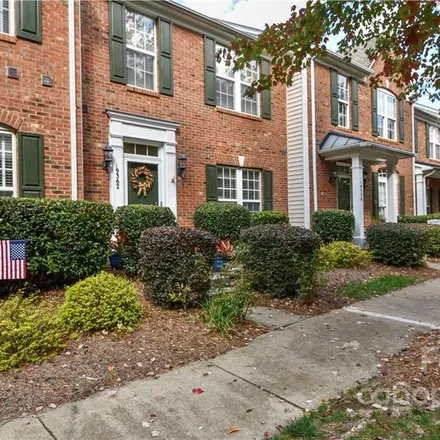 Buy this 2 bed townhouse on 19362 Makayla Lane in Cornelius, NC 28031