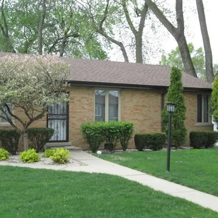 Buy this 2 bed house on 9742 50th Court in Oak Lawn, IL 60453