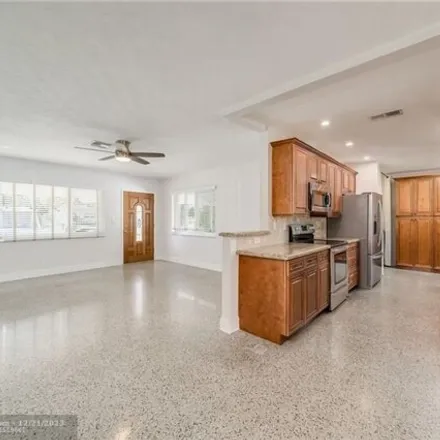 Image 3 - 447 Northeast 28th Street, Wilton Manors, FL 33334, USA - House for sale