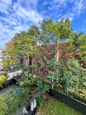 Image 4 - 15 East 19th Street, New York, NY 11226, USA - Condo for sale