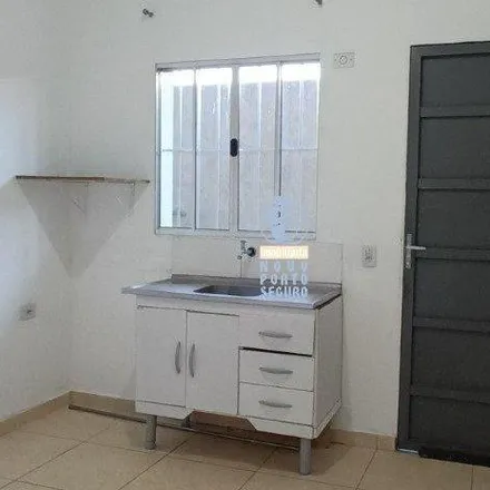 Rent this 1 bed house on Rua João Comino Lopes in Água Rasa, São Paulo - SP