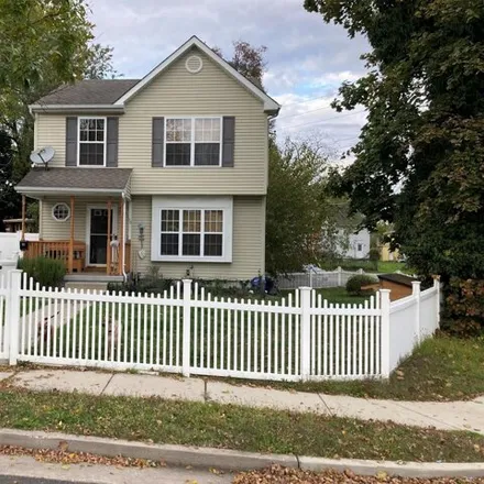 Buy this 3 bed house on 98 Railroad Avenue in West End, Woodbury