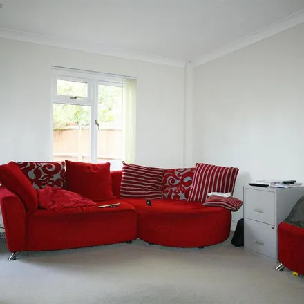 Rent this 3 bed apartment on Evans Close in Maidenbower, RH10 7WN