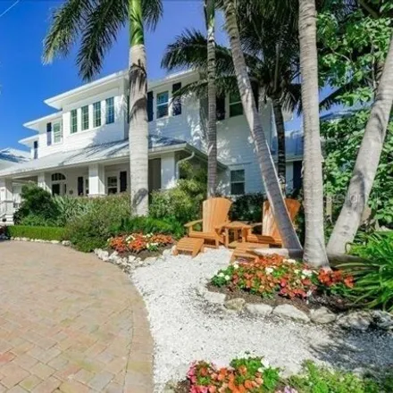 Image 7 - 114 50th Street, Holmes Beach, Manatee County, FL 34217, USA - House for sale