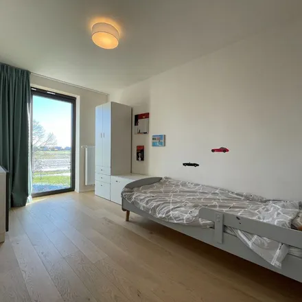 Rent this 3 bed apartment on Monica Vancloosterstraat in 8800 Roeselare, Belgium