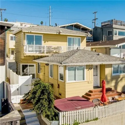 Buy this 5 bed house on 4017 The Strand in Manhattan Beach, CA 90266