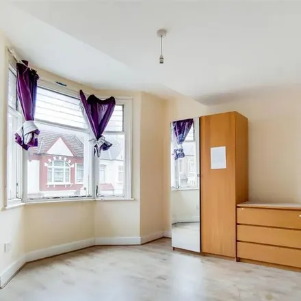 Image 1 - Valnay Street, London, SW17 9PD, United Kingdom - Apartment for rent