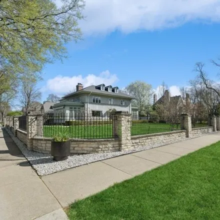 Buy this 6 bed house on 570 Augusta Street in Oak Park, IL 60302