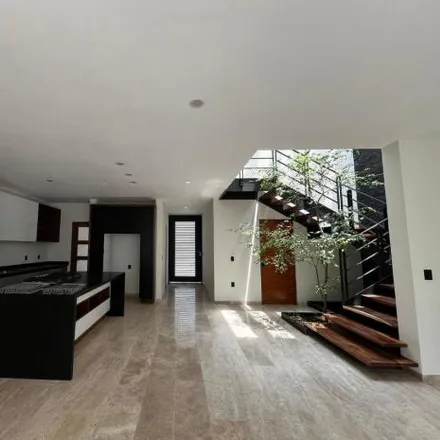 Buy this 4 bed house on Privada Emiliano Zapata in Buena Vista, 62130 Cuernavaca