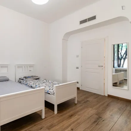 Rent this 9 bed room on Radovix in Viale Lombardia, 32