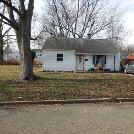 Buy this 2 bed house on 1048 Gidding Street in Danville, IL 61832