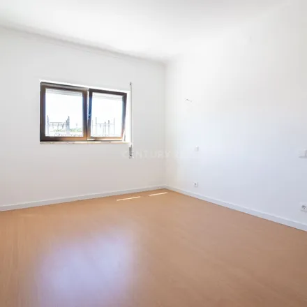 Rent this 3 bed apartment on Estrada dos Guilhermes in 2430-021 Marinha Grande, Portugal
