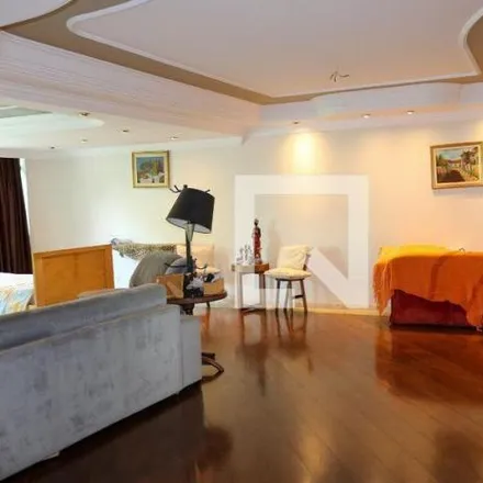 Buy this 5 bed apartment on Rua Bartolomeu Bueno da Silva in Jardim São Caetano, São Caetano do Sul - SP