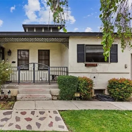 Image 4 - 4910 Brockton Avenue, Riverside, CA 92506, USA - House for sale