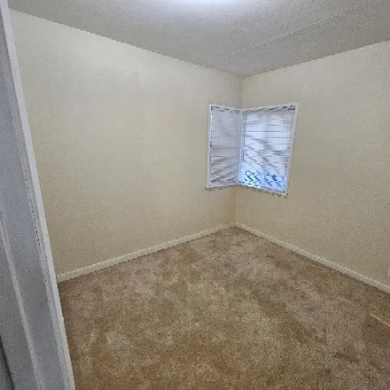 Rent this 1 bed room on 27323 Earle Avenue in South San Gabriel, Rosemead