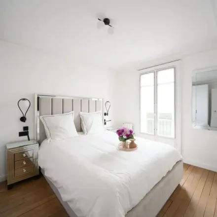 Rent this 2 bed apartment on 40 Rue de l'Annonciation in 75016 Paris, France