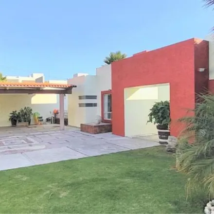 Buy this 4 bed house on Calle Nogales in 72595 San Francisco Totimehuacán, PUE