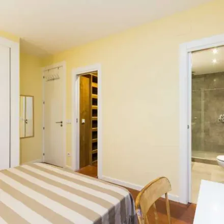 Rent this 1 bed apartment on Madrid in Calle de Agustín de Foxá, 18