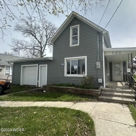 Buy this 3 bed house on 733 North Main Street in Paulding, OH 45879