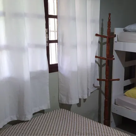 Rent this 2 bed townhouse on Rua Minas Gerais in Muçunge da Grama, Juiz de Fora - MG