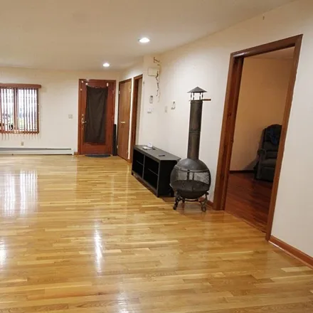 Image 7 - 2538 East 29th Street, New York, NY 11235, USA - House for sale