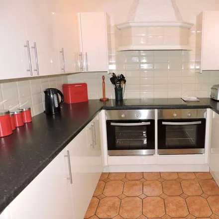 Rent this 7 bed townhouse on 20 in 22 Beach Road, Portsmouth