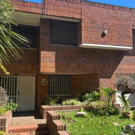 Buy this 4 bed house on Martín Arin 1742 in Rafael Calzada, Argentina