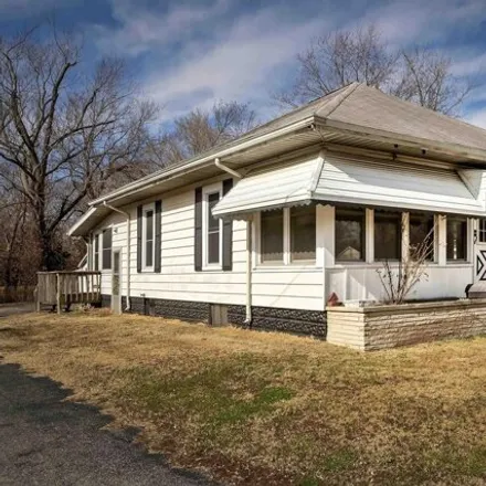 Buy this 2 bed house on 158 South Fair Street in Marion, IL 62959