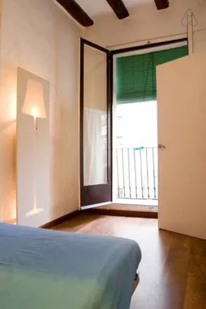 Image 5 - Carrer de Sant Vicenç, 28, 08001 Barcelona, Spain - Apartment for rent