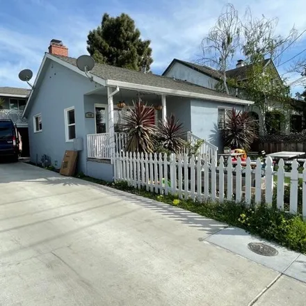 Buy this 4 bed house on 720 Elm Street in Redwood City, CA 94063
