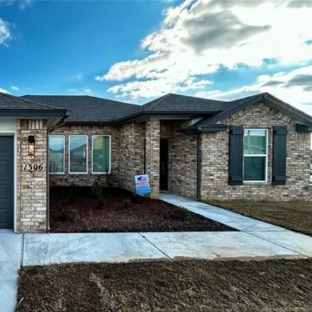 Buy this 4 bed house on Veterans of Foreign Wars Memorial Highway in Glenpool, Tulsa County