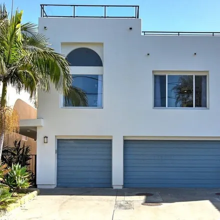 Rent this 3 bed house on 6733 Breakers Way in Mussel Shoals, Ventura County