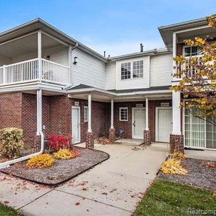 Buy this 2 bed condo on 14586 Moravian Manor Circle in Sterling Heights, MI 48312