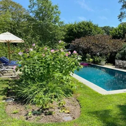 Rent this 5 bed house on 17 Wainscott Stone Road in Midhampton, East Hampton