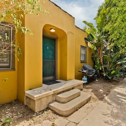 Image 4 - 1223 North Ogden Drive, West Hollywood, CA 90046, USA - Townhouse for sale