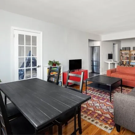 Image 2 - 3400 Snyder Avenue, New York, NY 11203, USA - Apartment for sale