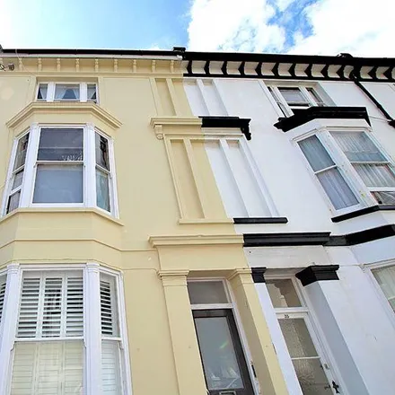 Rent this 3 bed apartment on 14a Chesham Road in Brighton, BN2 1EG