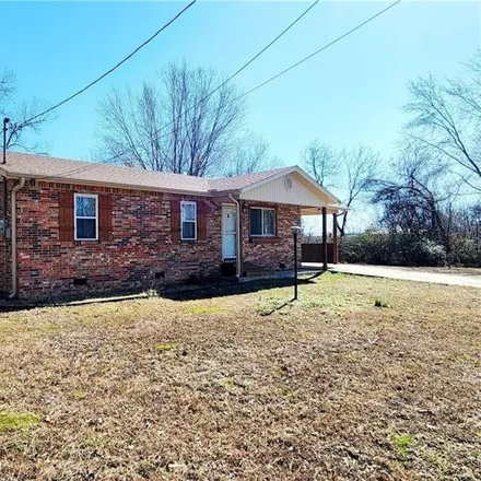 Image 3 - 528 North Oak Street, Hackett, Sebastian County, AR 72937, USA - House for sale