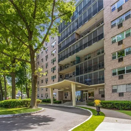 Buy this 1 bed condo on 25 Cartright Street in Bridgeport, CT 06604