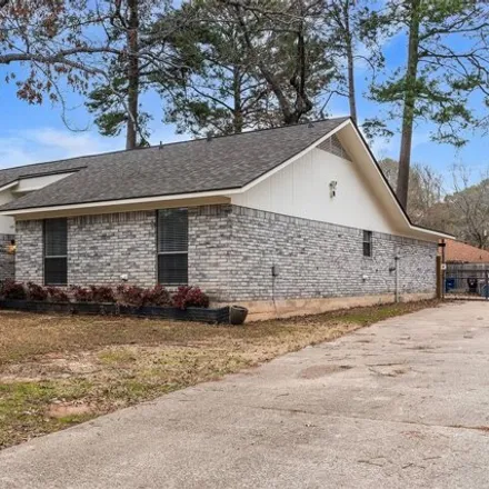 Buy this 3 bed house on 2570 Kristiansand Court in Southport Country, Shreveport