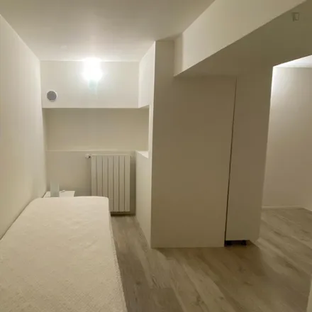 Image 1 - Via Francesco Brioschi, 20136 Milan MI, Italy - Apartment for rent
