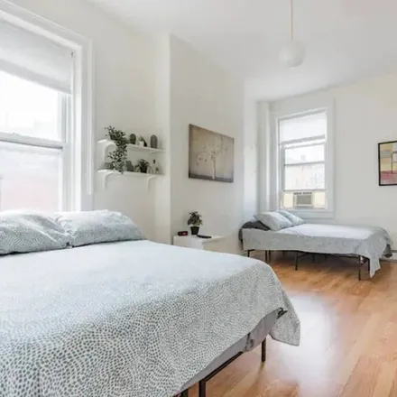 Rent this 3 bed apartment on Hoboken
