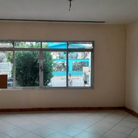 Rent this 4 bed house on Avenida Benedito Lopes da Silva in Jardim Bela Vista, Osasco - SP