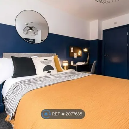 Image 1 - Chorley Road, Swinton, M27 6AY, United Kingdom - Apartment for rent